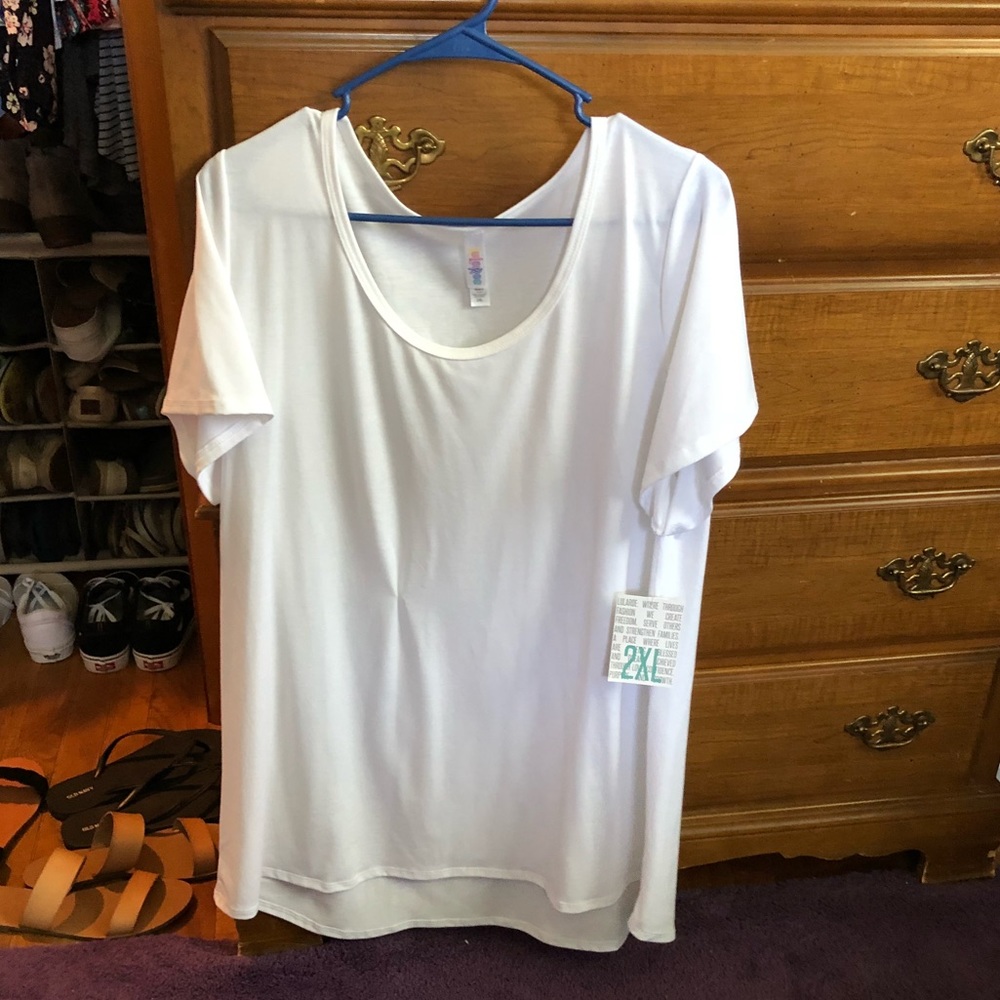 Lularoe Classic Tee